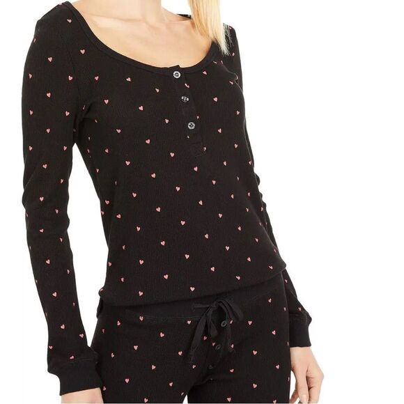 REVOLVE Thermal Heart PJ & Scrunchie Set in Black & Red Plush NWT - Picture 2 of 3